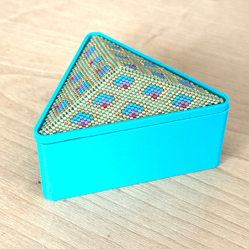 Triangle Box for peyote stitch insert